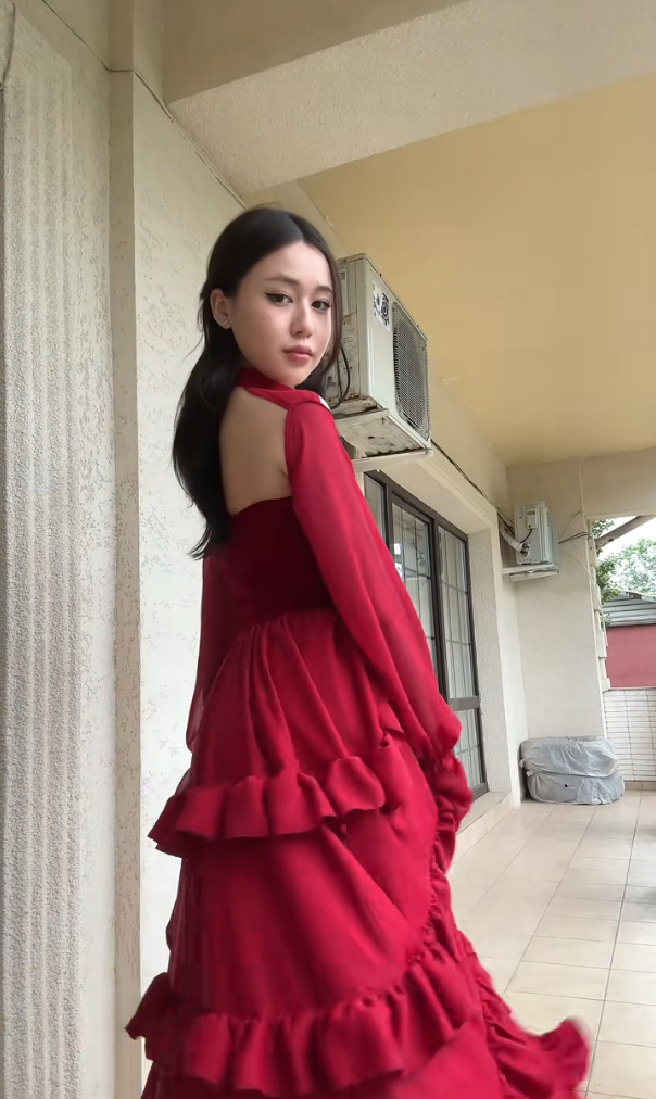 Elegant High Low Strapless Burgundy Satin Prom Dress Birthday Outfits With Sleeves