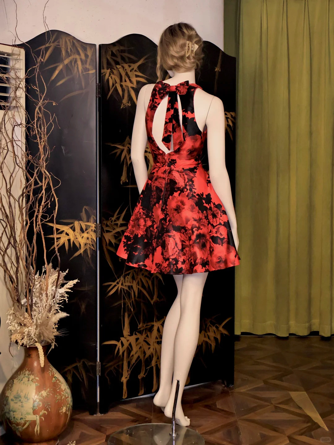 Vintage Red Satin Floral Print A Line Short Party Dress Bow Backless Graduation Homecoming Dress