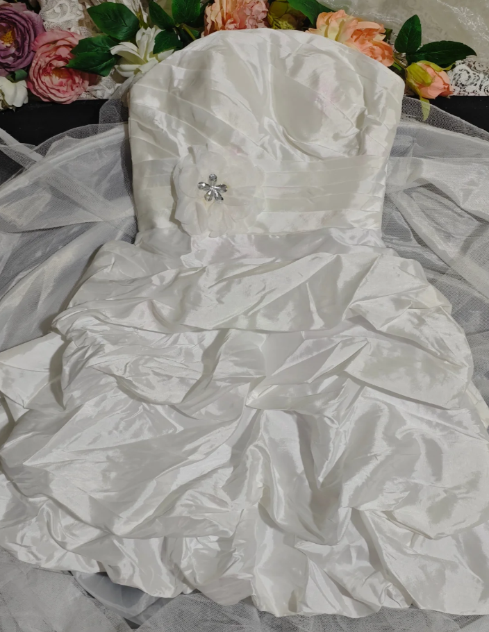Stylish White Strapless Satin Pleated Short 8th Grade Homecoming Dress Cocktail Dress