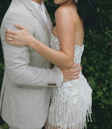 Classy Sheath Strapless White Sequin Short Wedding Dresses Bridal Dress