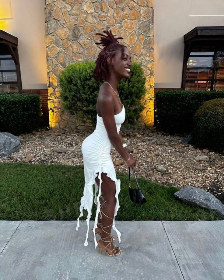 Sexy Strapless White Ruffles Party Prom Dress