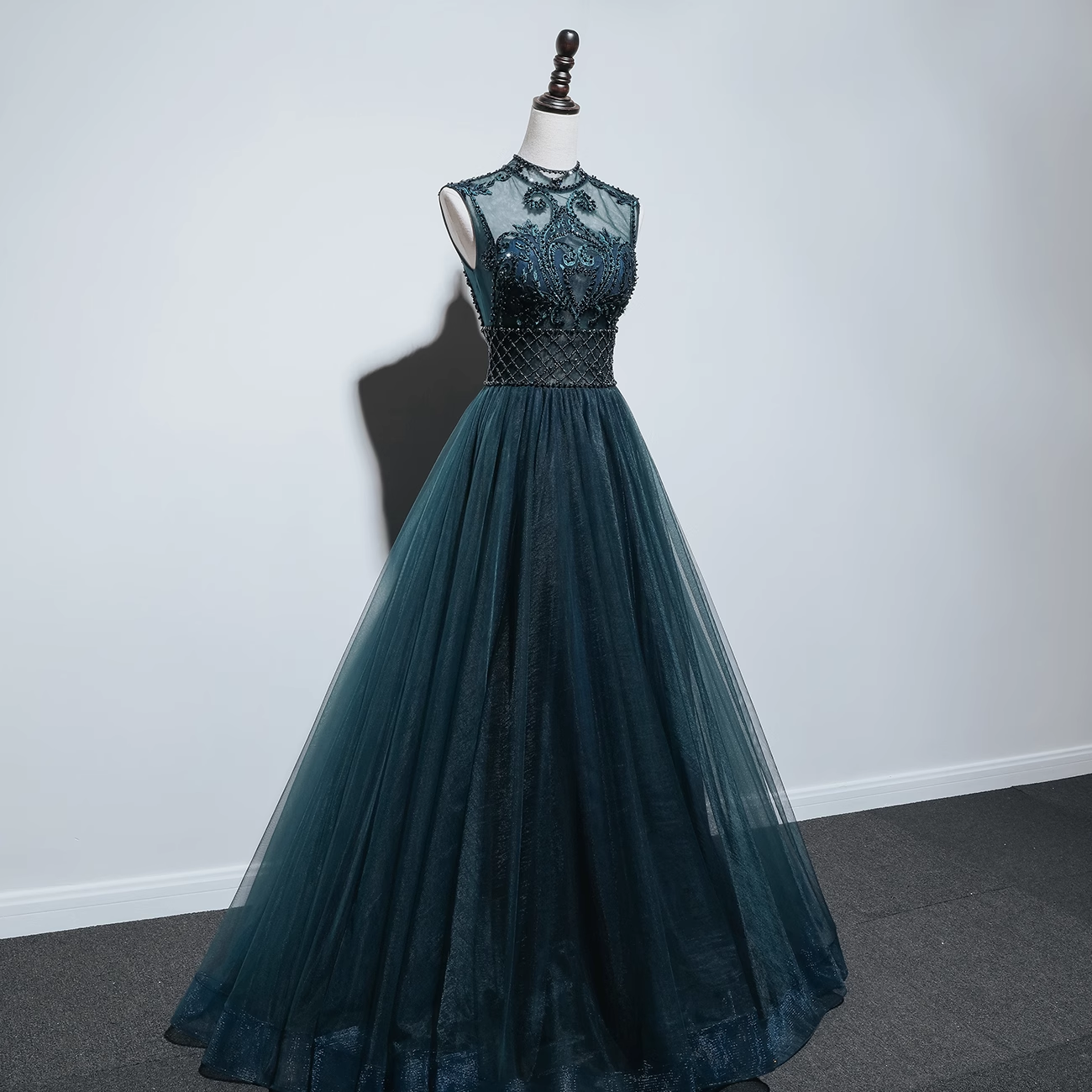 Sparkly A line High Neckline Floor Length Tulle Green Prom Dresses