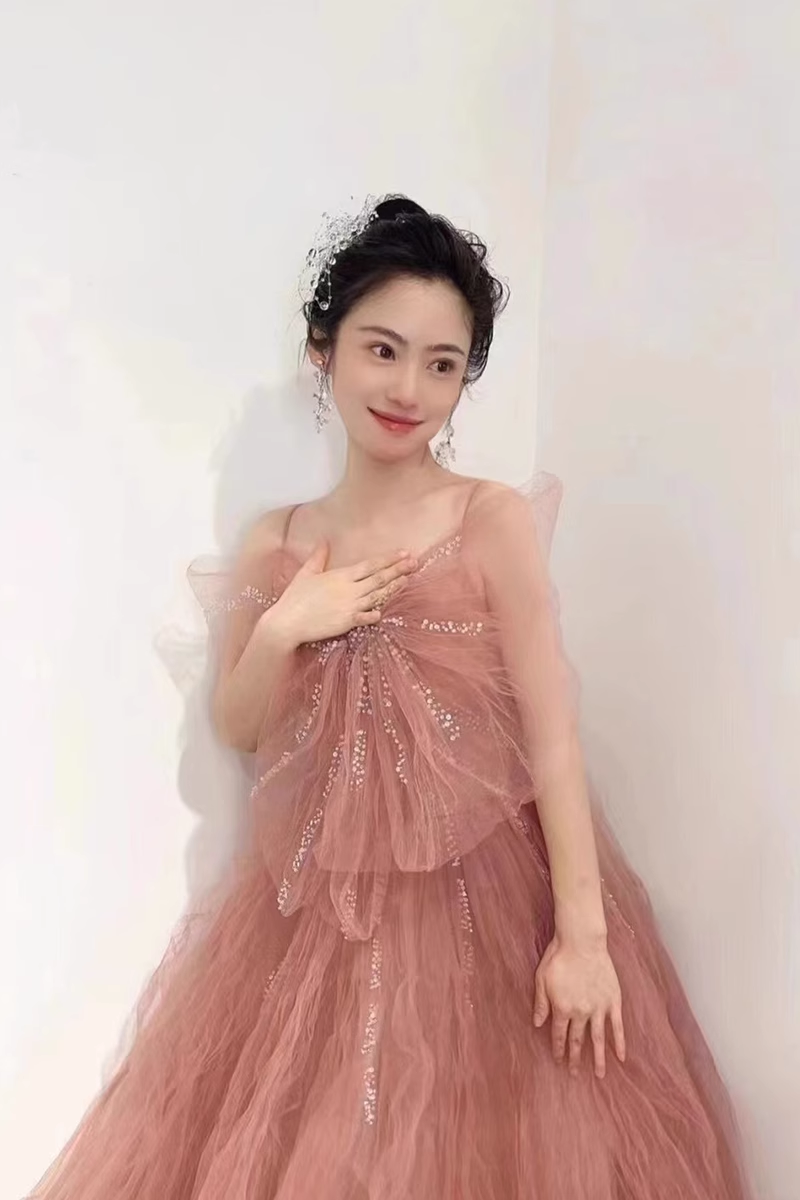 Ball Gown Sleeveless Pink Tulle Prom Dress