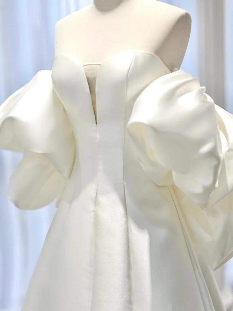 A-Line Sweetheart Neck Satin White Long Wedding Dresses