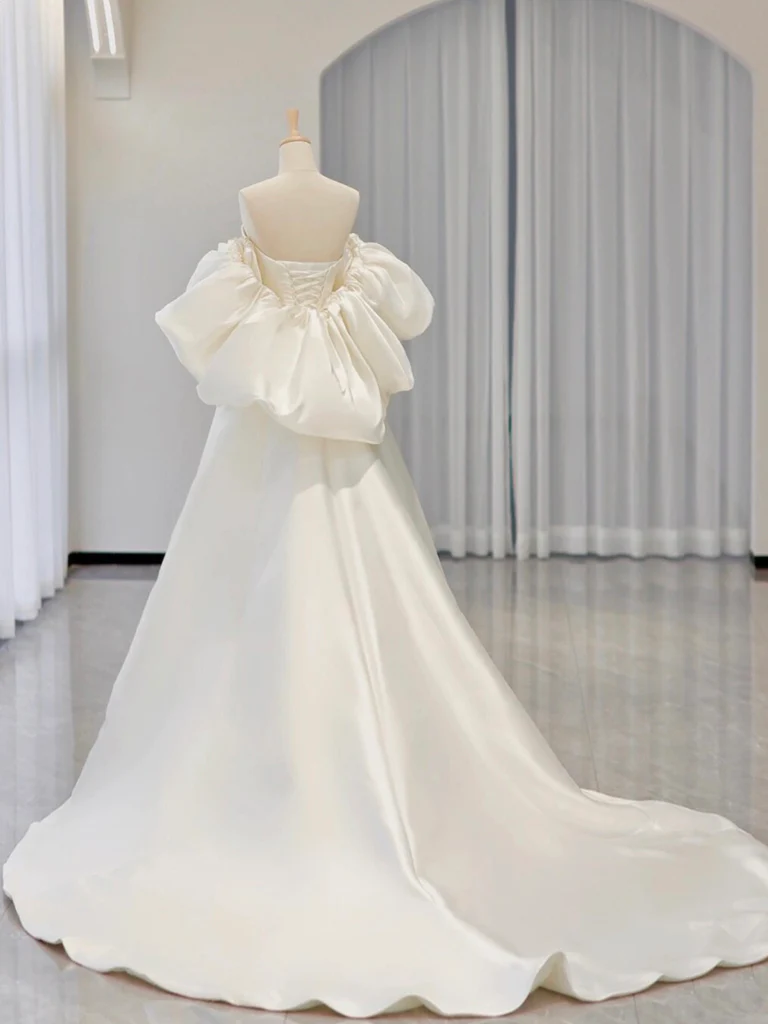 A-Line Sweetheart Neck Satin White Long Wedding Dresses
