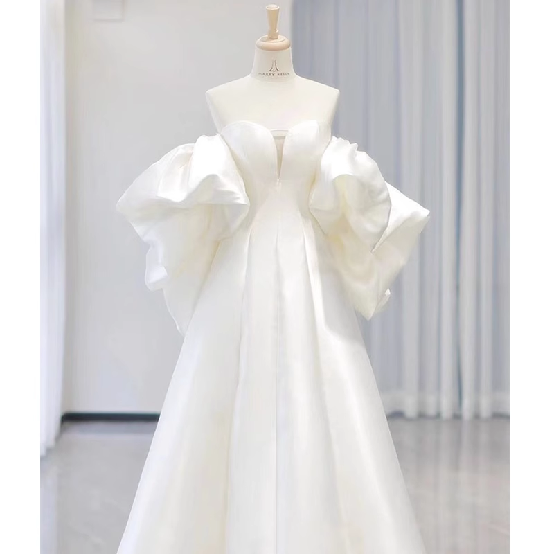 A-Line Sweetheart Neck Satin White Long Wedding Dresses