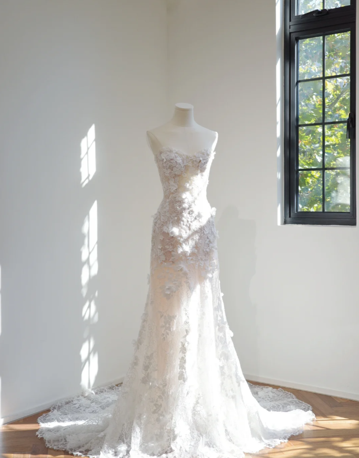 Charming White Strapless Lace Floral Mermaid Long Wedding Dress Formal Bridal Dress