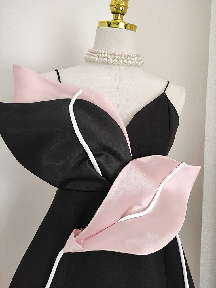 Cute A line Spaghetti Straps Black Satin Short Homecoming Dresses Birthday Outfits