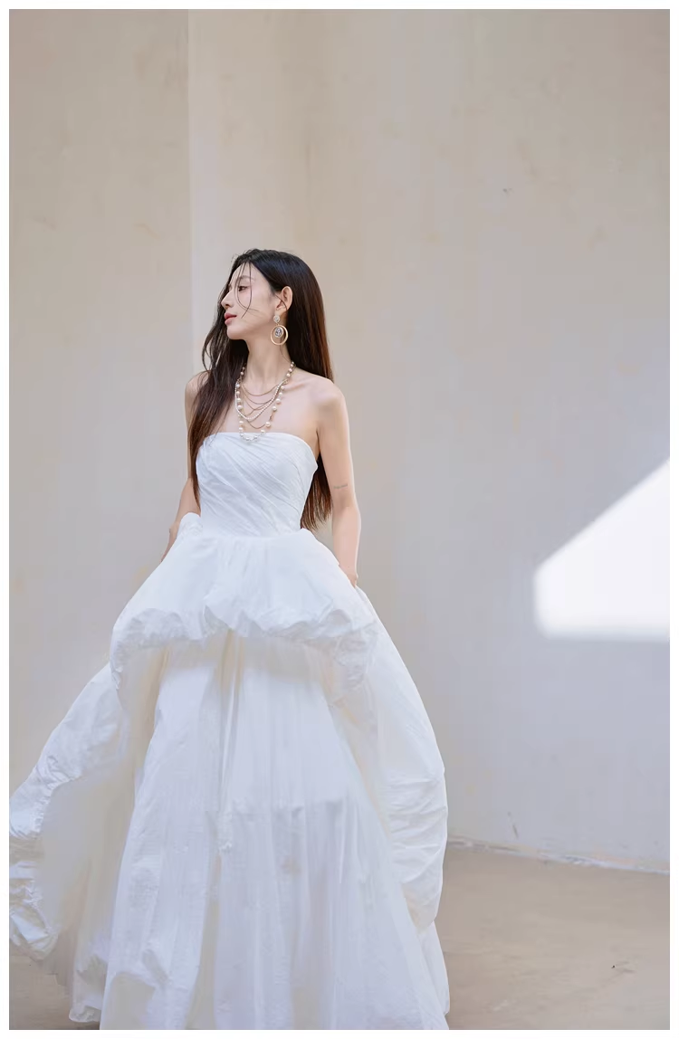 Charming Strapless White Satin Pleated Puff Birthday Party Dress Formal Prom Dresses