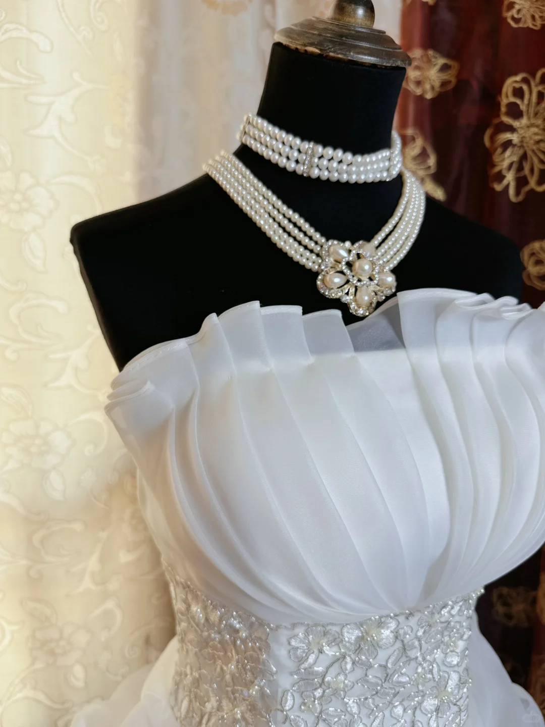 Classy Strapless White Tulle Pleated Sheath Short 19th Birthday Outfits Homecoming Dress