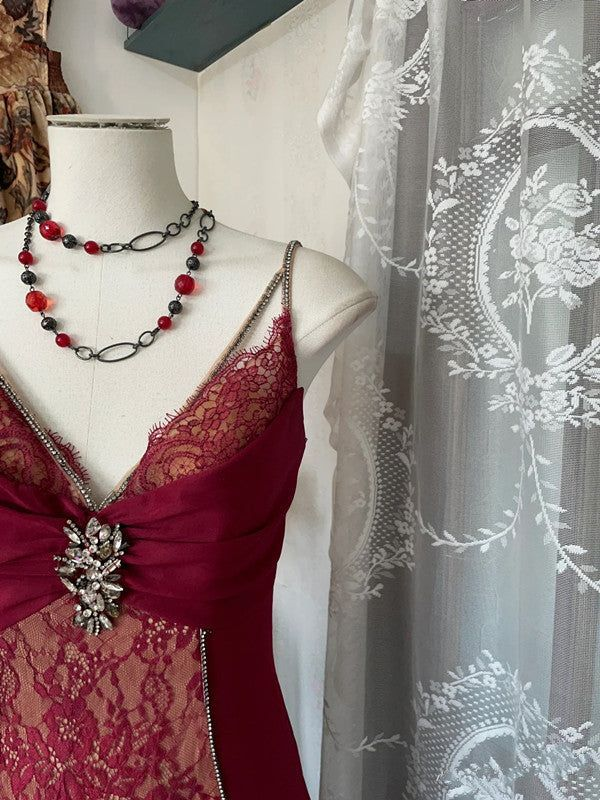 Retro Lace Burgundy Long Prom Dress Mermaid Evening Party Gown