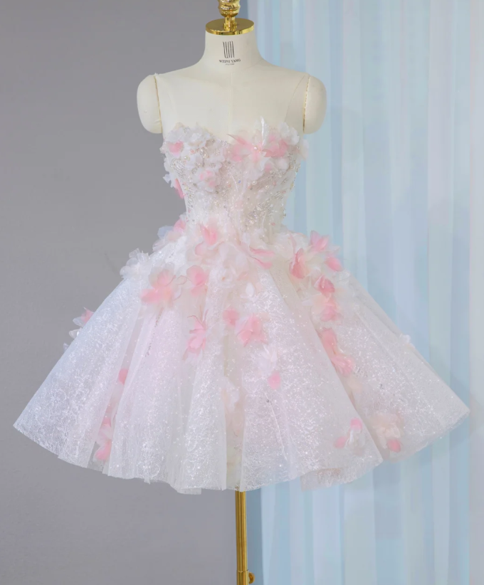 Sweet Pink Strapless Appliques Homecoming Dress A Line Short Prom Dress