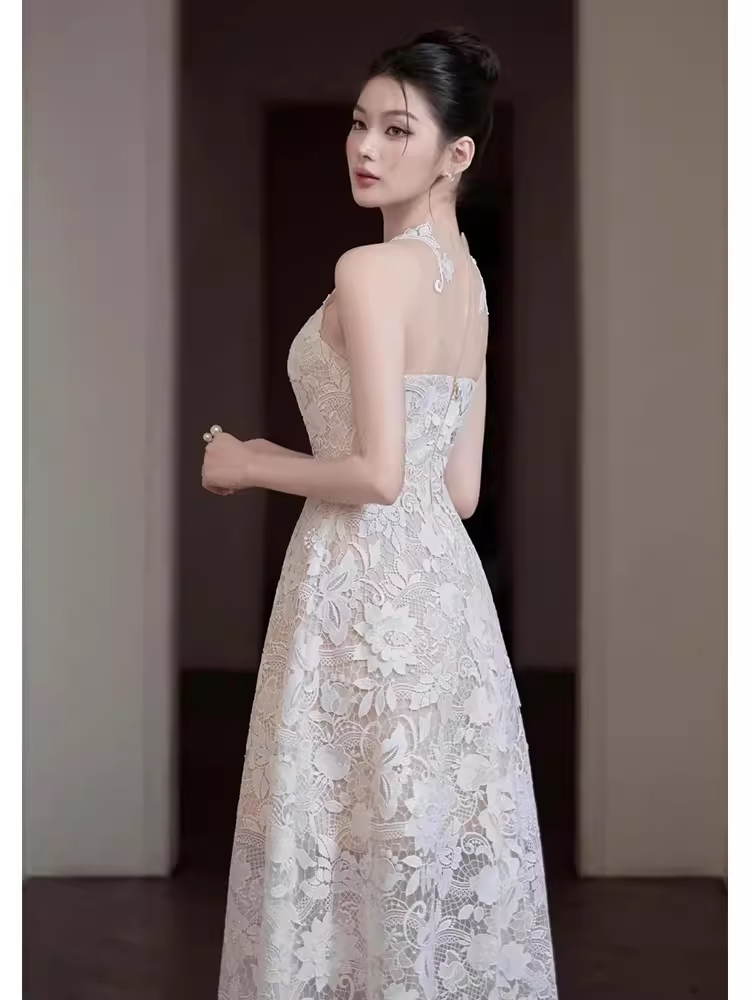 A Line Scoop Sleeveless Lace White Ankle Length Prom Dress