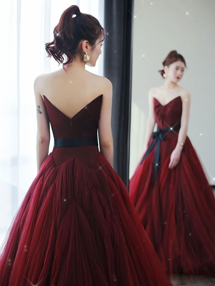 Vintage Ball Gown Strapless Burgundy Tulle Evening Dress Prom Dress