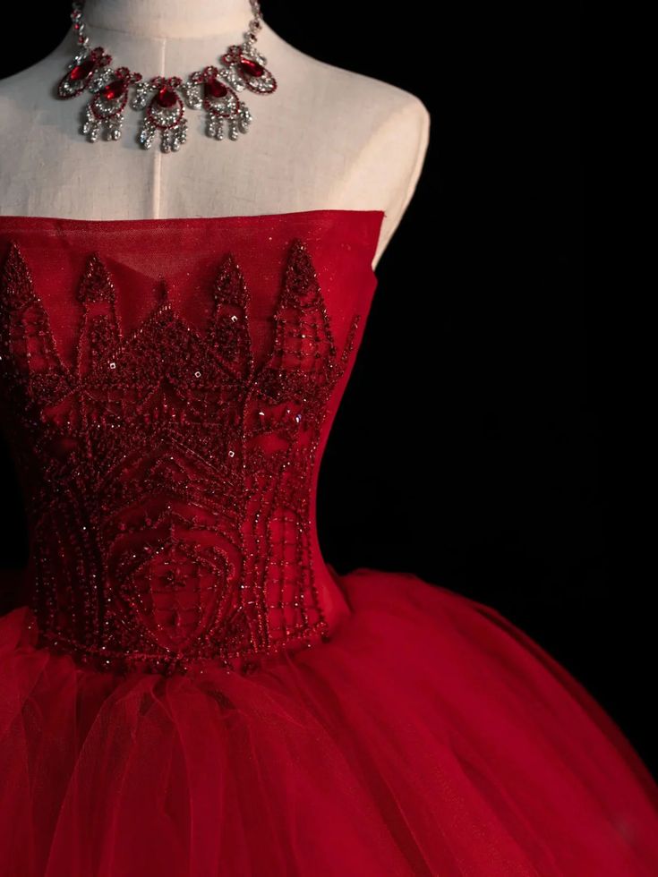 Vintage Ball Gown Strapless Burgundy Tulle Evening Dress Prom Dress