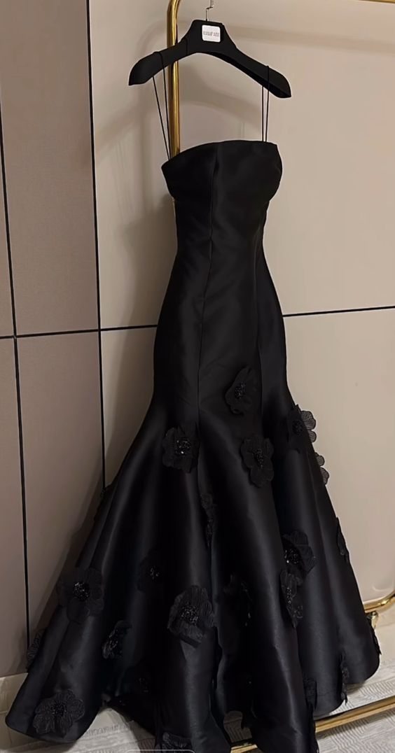 Simple Mermaid Strapless Sleeveless Black Satin Long Prom Dress
