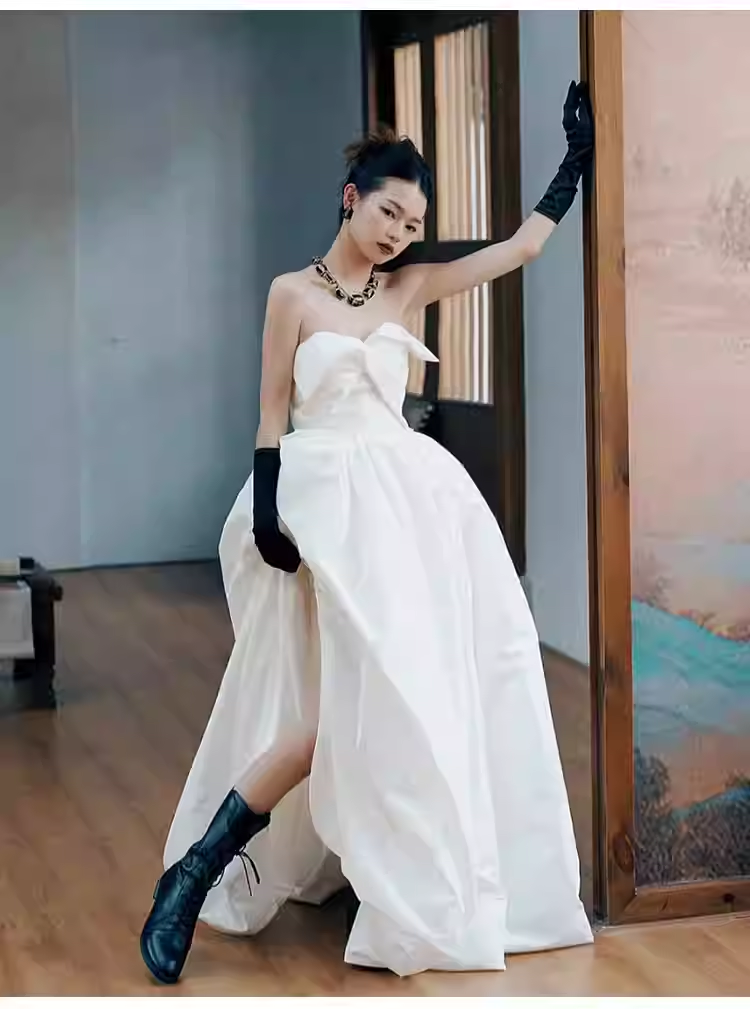 Vintage Ball Gown White Satin Wedding Dresses