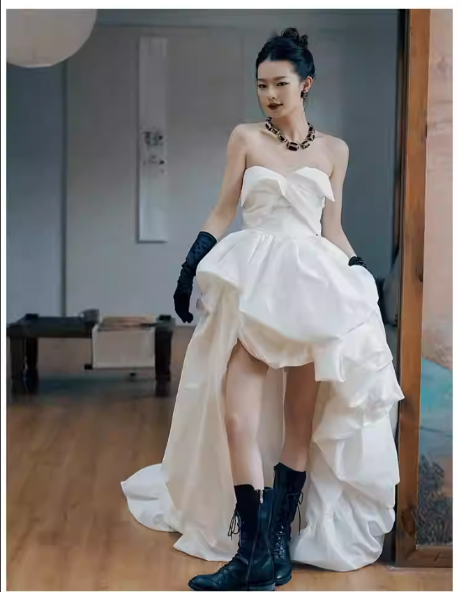 Vintage Ball Gown White Satin Wedding Dresses