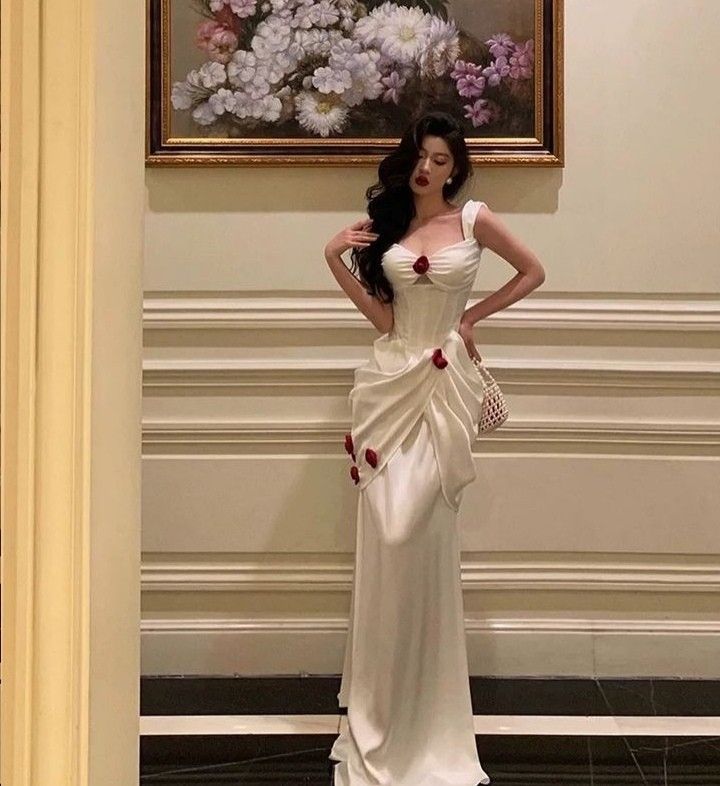 Sexy Mermaid Straps White Long Prom Dresses