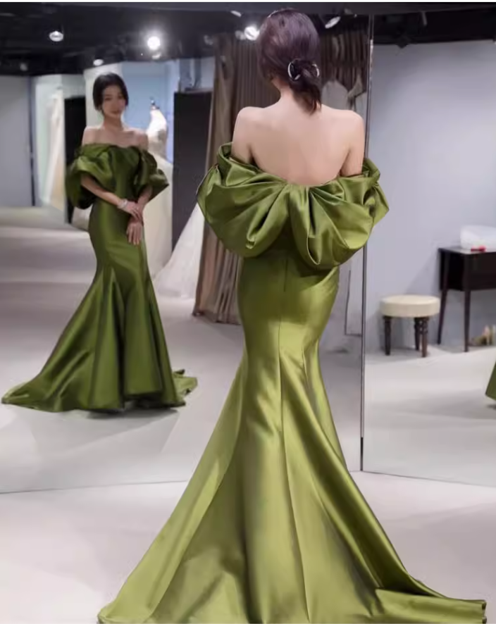 Sexy Mermaid Off The Shoulder Short Sleeves Green Long Prom Dress