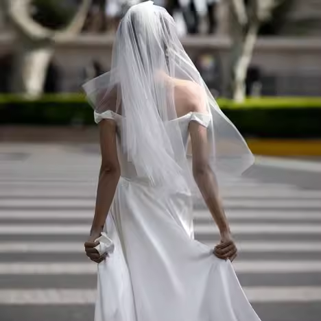 Vintage High Low Off The Shoulder Straps White Satin Wedding Dresses