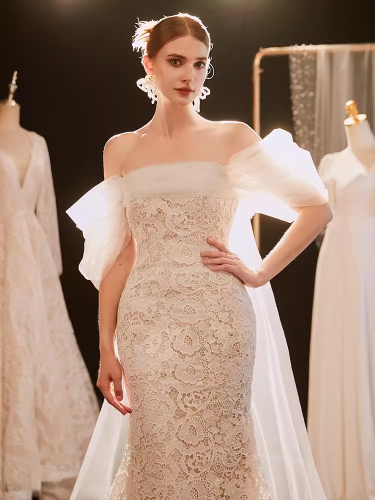 Vintage Mermaid Strapless Lace Wedding Dress With Short Sleeves