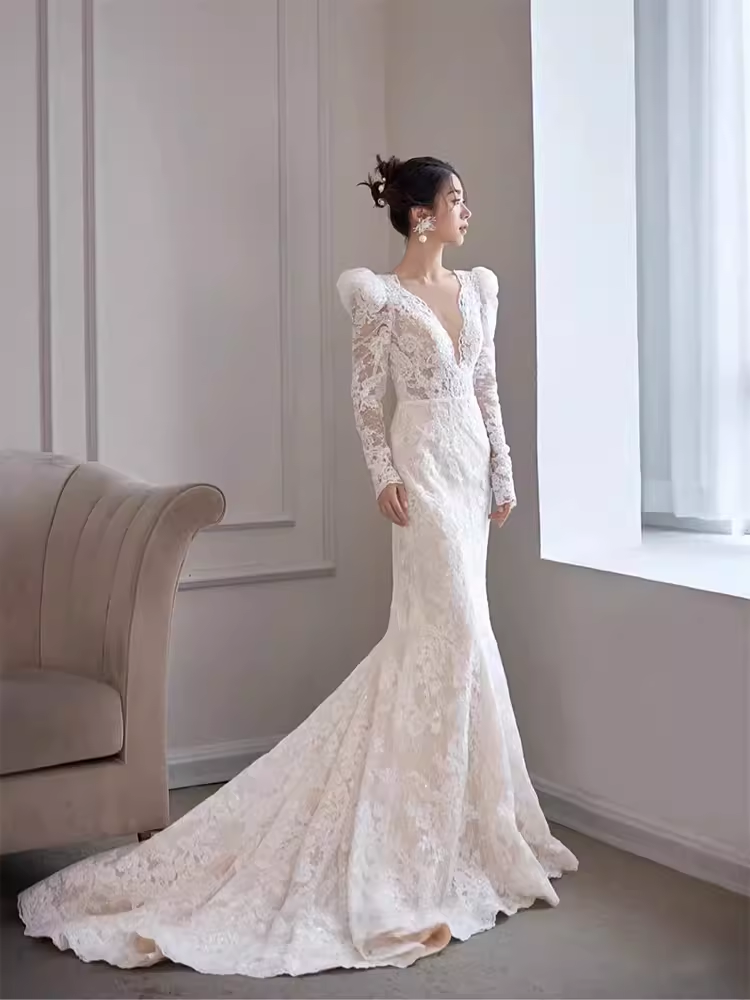 Chic Mermaid V Neckline Lace White Wedding Dress With Long Sleeves