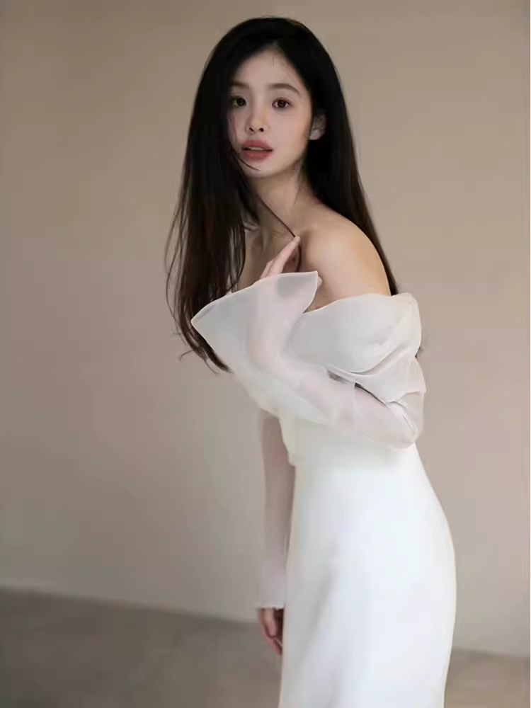 Chic Mermaid Off The Shoulder White Wedding Dress With Long Sleeves