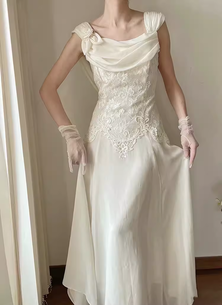 Chic A Line Chiffon Lace White Wedding Dresses
