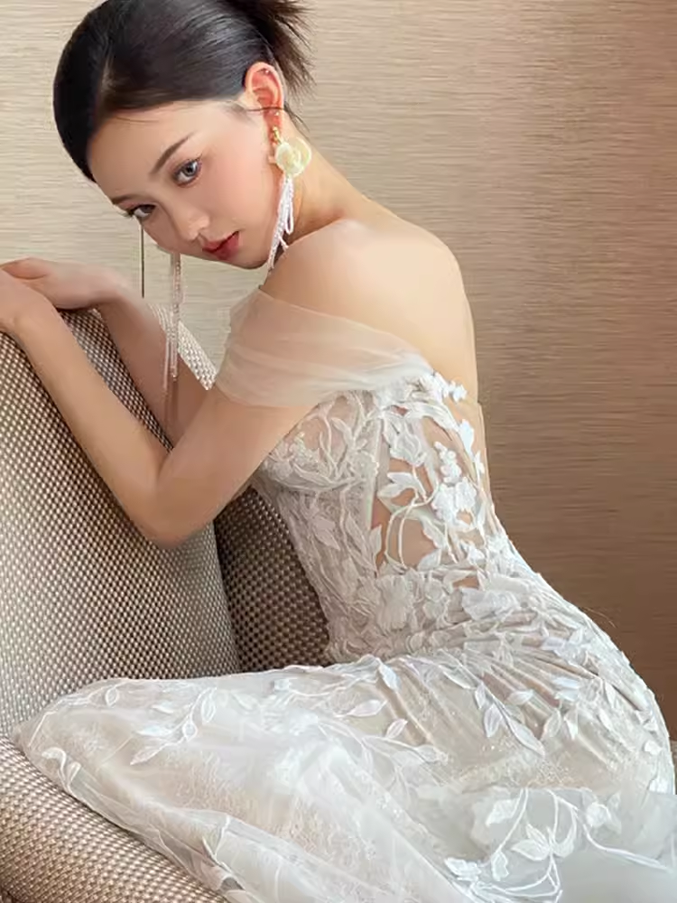 Sexy Mermaid Off The Shoulder Short Sleeves White Wedding Dresses