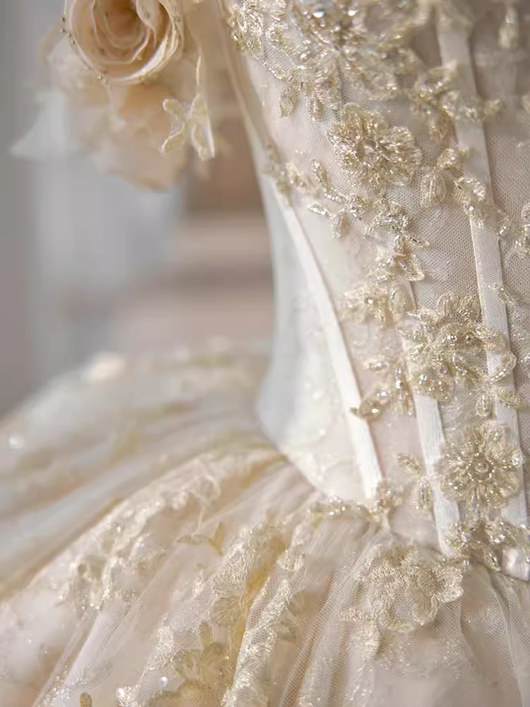 Luxury Ball Gown Off The Shoulder Short Sleeves Lace Wedding Dresses