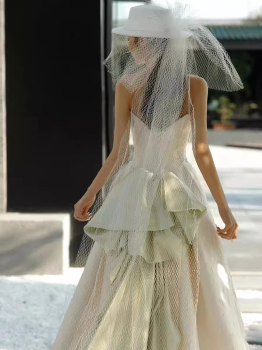 Chic A Line Strapless Sleeveless Lace White Wedding Dresses
