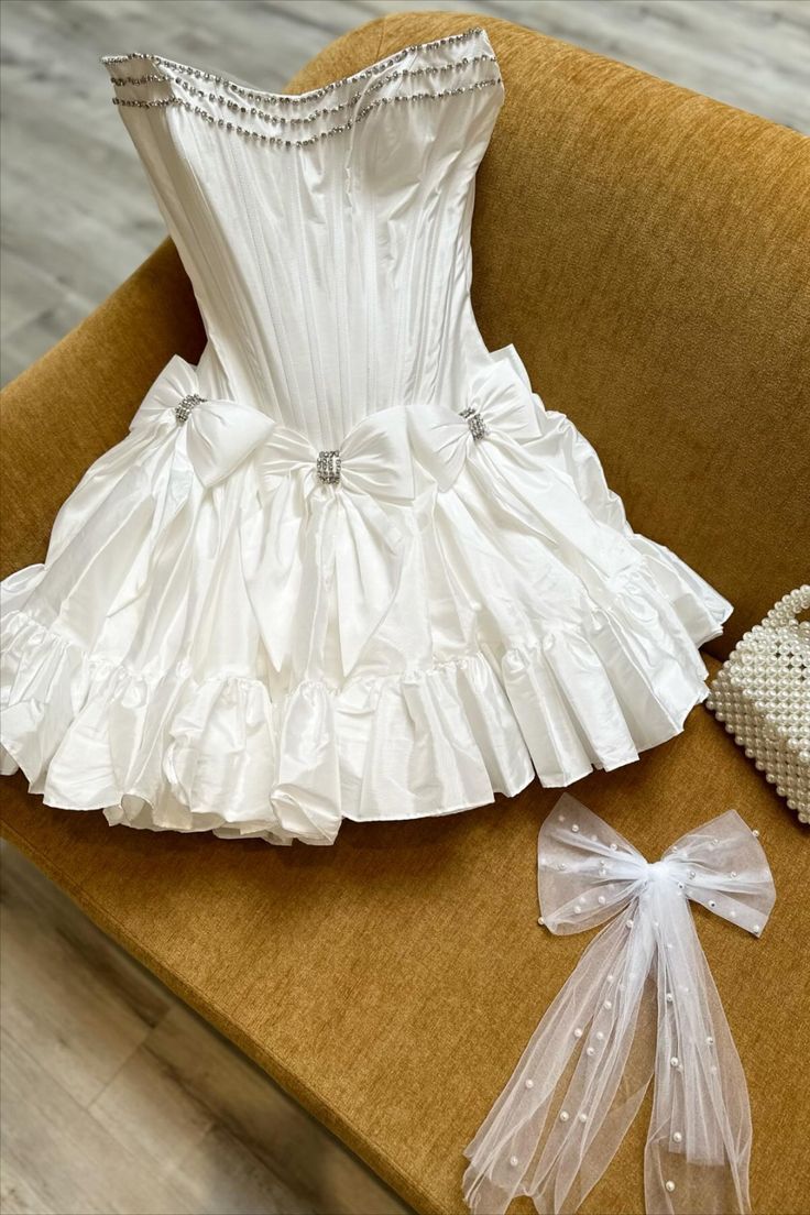 Strapless A-line Short Cocktail Dress With Bow Homecoming Dress
