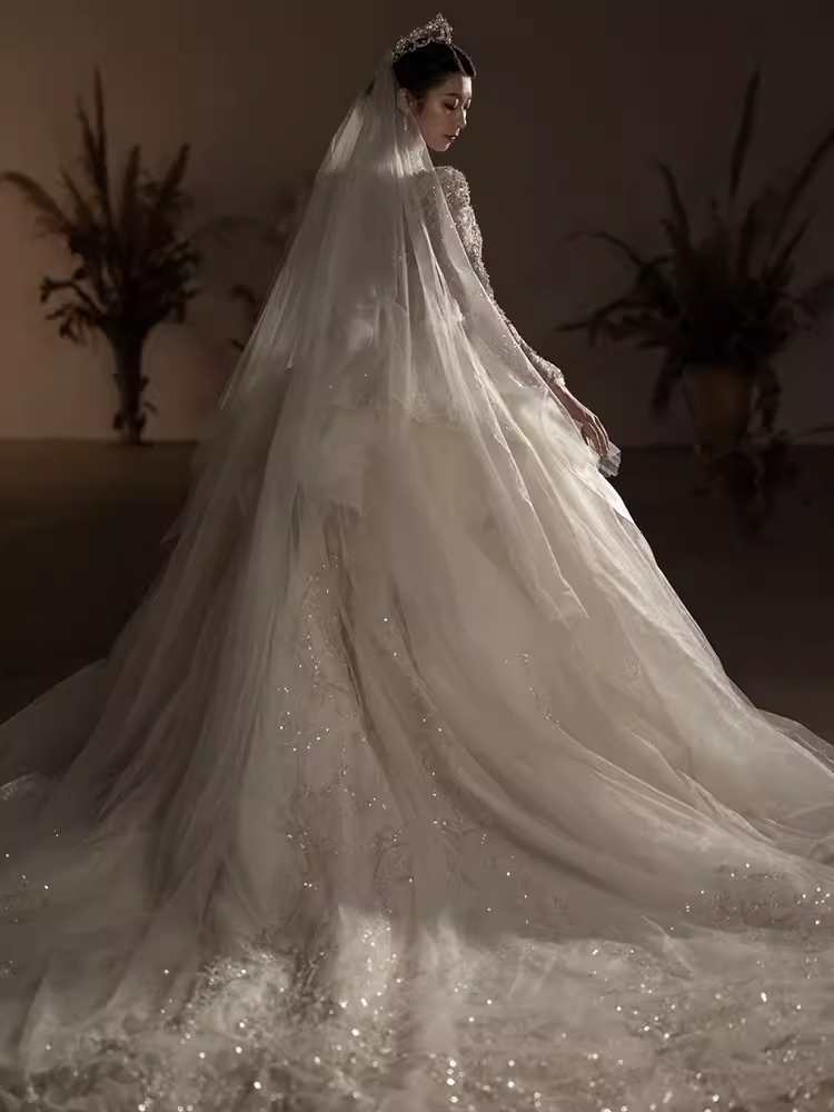 Luxury Ball Gown Scoop Neckline Long Sleeves Sequin Wedding Dress