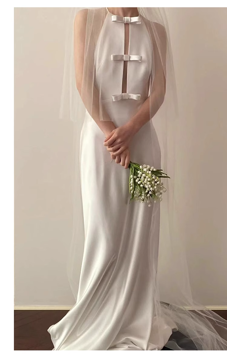 Vintage Sheath Scoop Neckline Satin White Wedding Dress With Bowknot