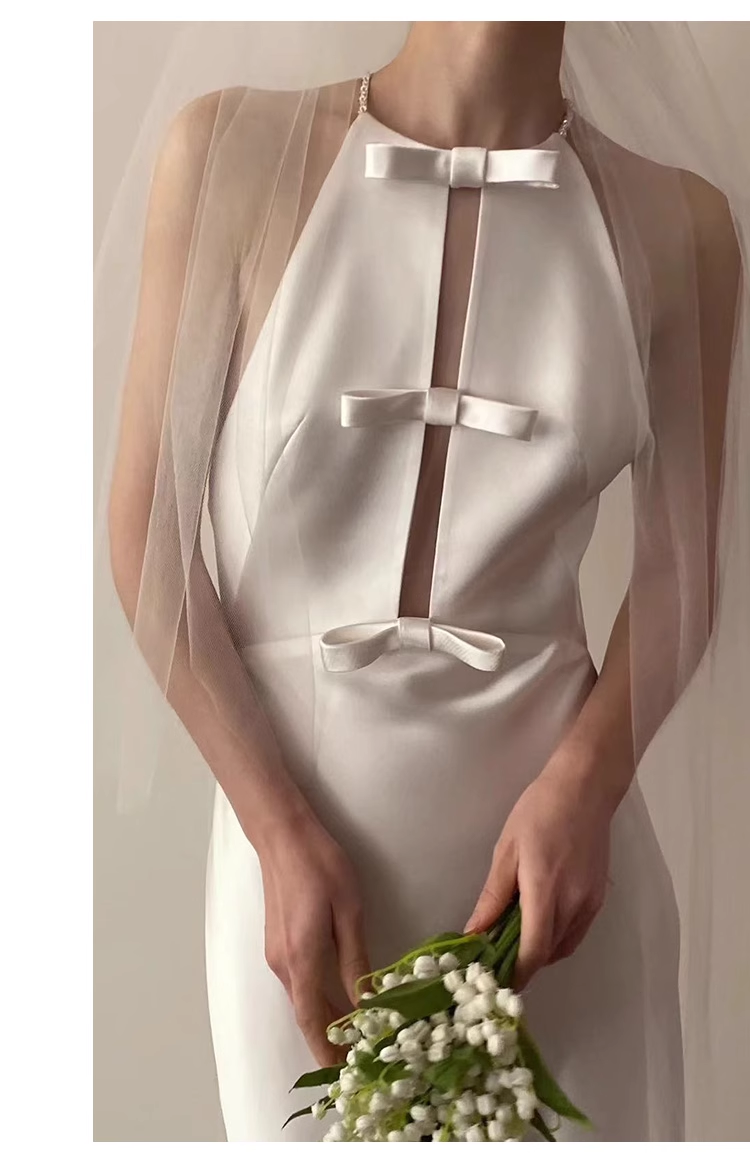 Vintage Sheath Scoop Neckline Satin White Wedding Dress With Bowknot
