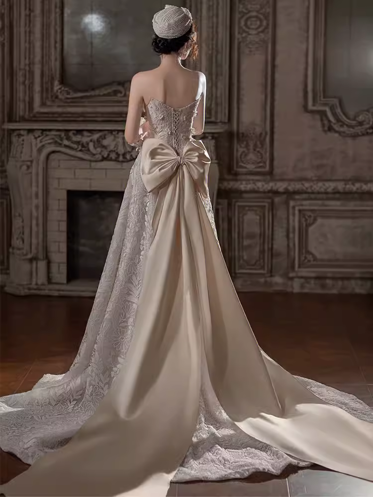 Vintage Mermaid Strapless Flowers Lace Wedding Dress