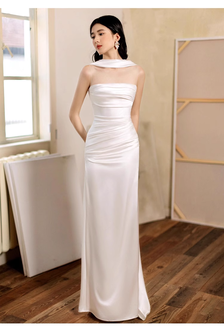 Pretty Sheath Scoop Neckline Satin White Slit Long Prom Dresses With Ribbon