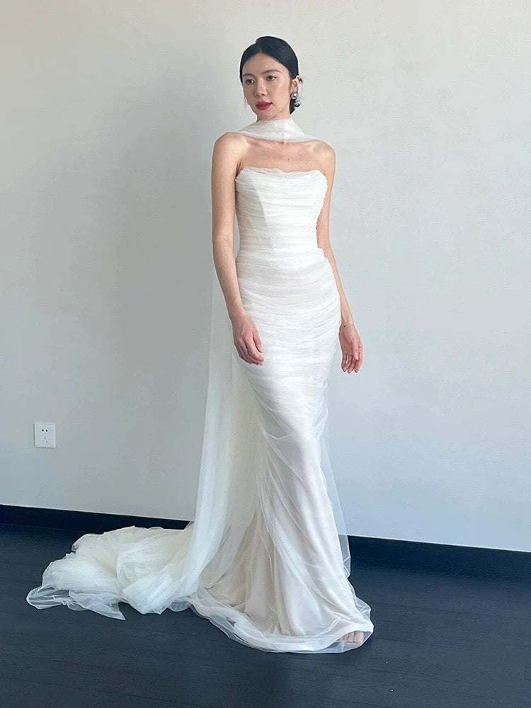 Unique Mermaid Strapless Tulle White Wedding Dresses With Ribbon