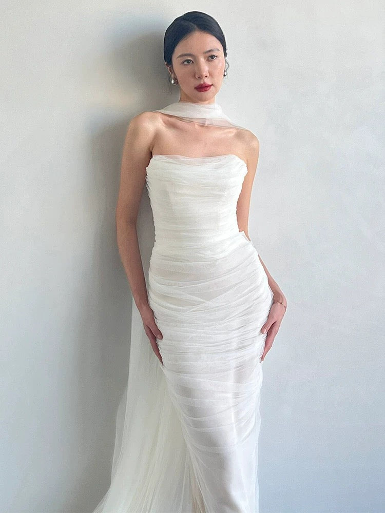 Unique Mermaid Strapless Tulle White Wedding Dresses With Ribbon