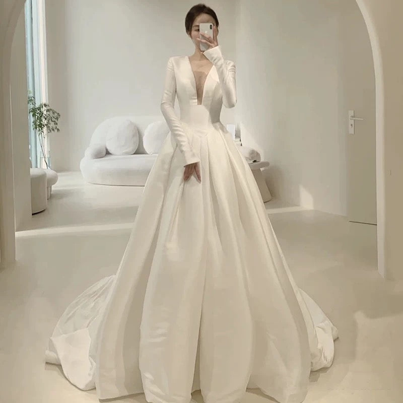 Unique A line V Neckline Long Sleeves Satin White Wedding Dresses