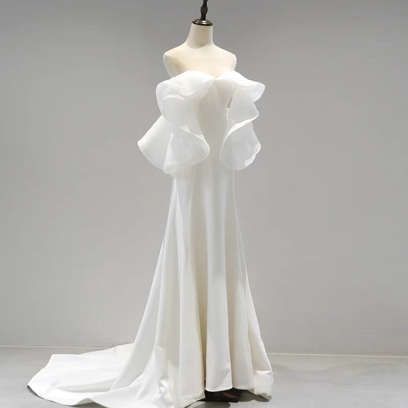 Sexy Sheath Off The Shoulder Chiffon Long White Wedding Dresses With Ruffles
