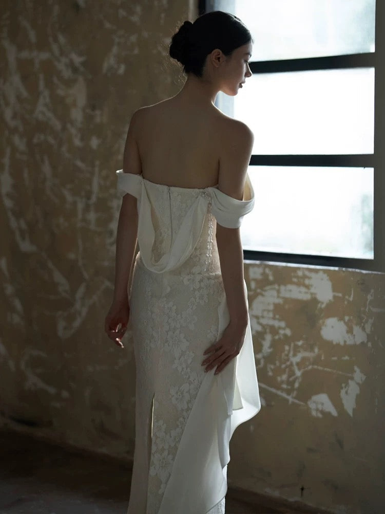 Sexy Sheath Off The Shoulder Lace Long White Wedding Dresses With Ribbon