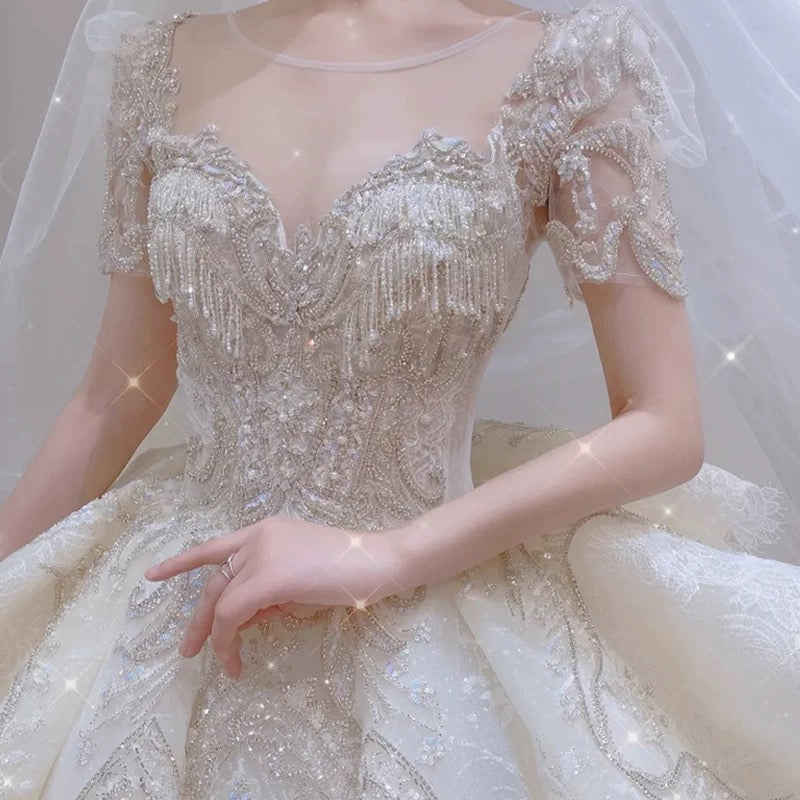 Dreamy Ball Gown Scoop Neckline White Lace Long Wedding Dresses With Beads