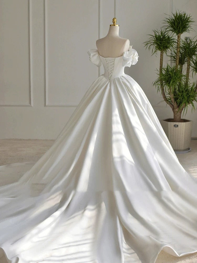 Simple Ball Gown Off The Shoulder White Long Lace Wedding Dresses With Beads