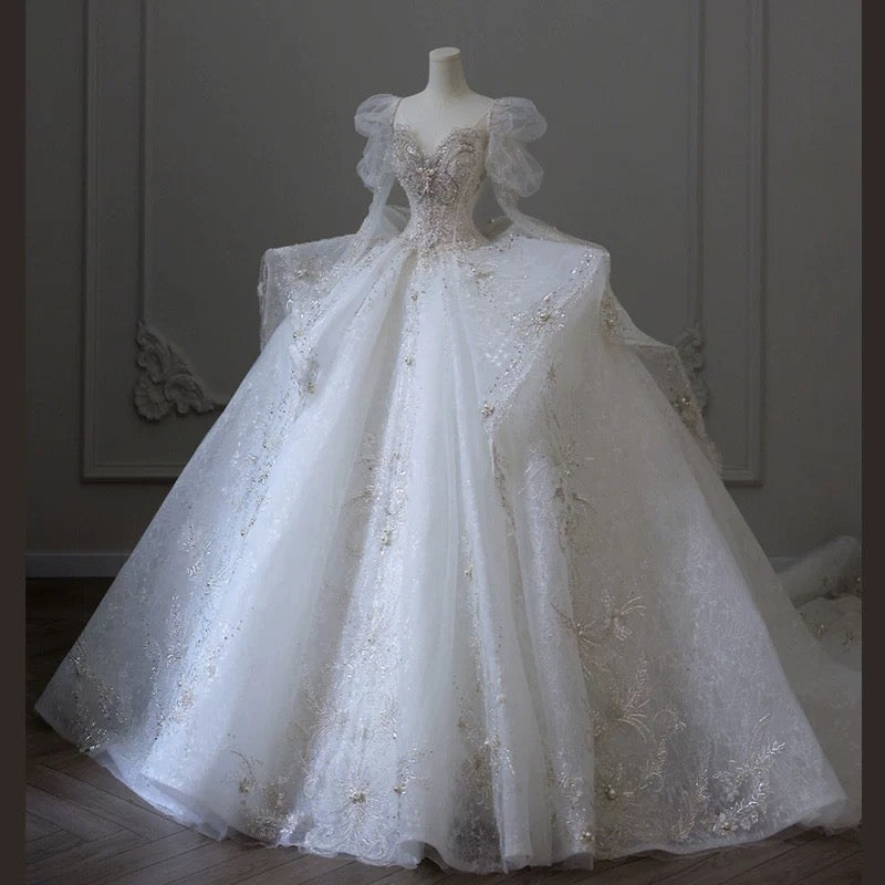 Dreamy Ball Gown Sweetheart Long Sleeves White Lace Wedding Dresses With Beads