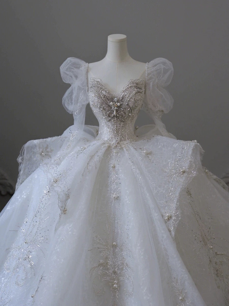 Dreamy Ball Gown Sweetheart Long Sleeves White Lace Wedding Dresses With Beads