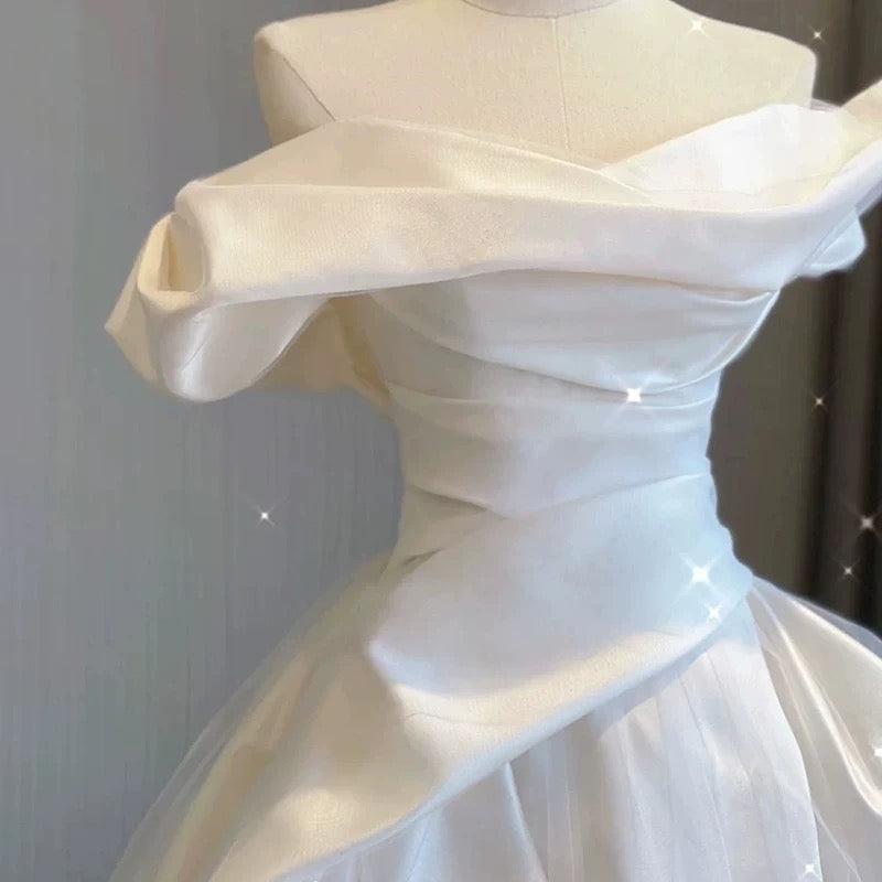 Sexy Ball Gown Off The Shoulder Satin Long White Wedding Dresses With Ruffles
