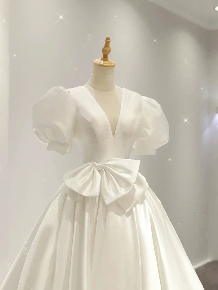 Simple Ball Gown V Neckline Short Sleeves White Satin Wedding Dresses With Bow