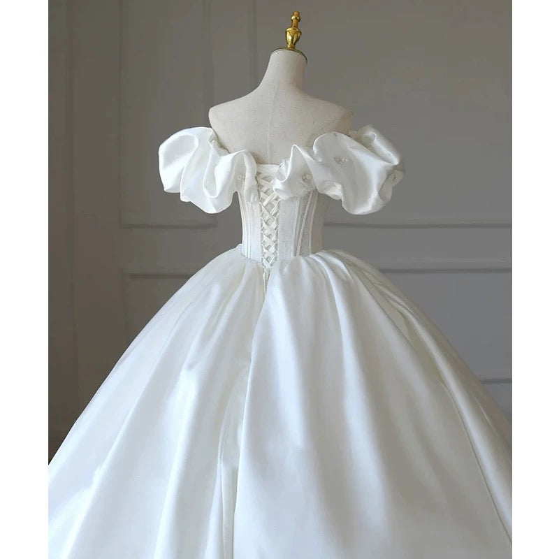 Simple Ball Gown Off The Shoulder Short Sleeves White Satin Wedding Dresses With Beads
